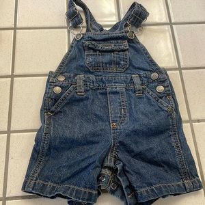 Carter’s 9 months boys one piece.